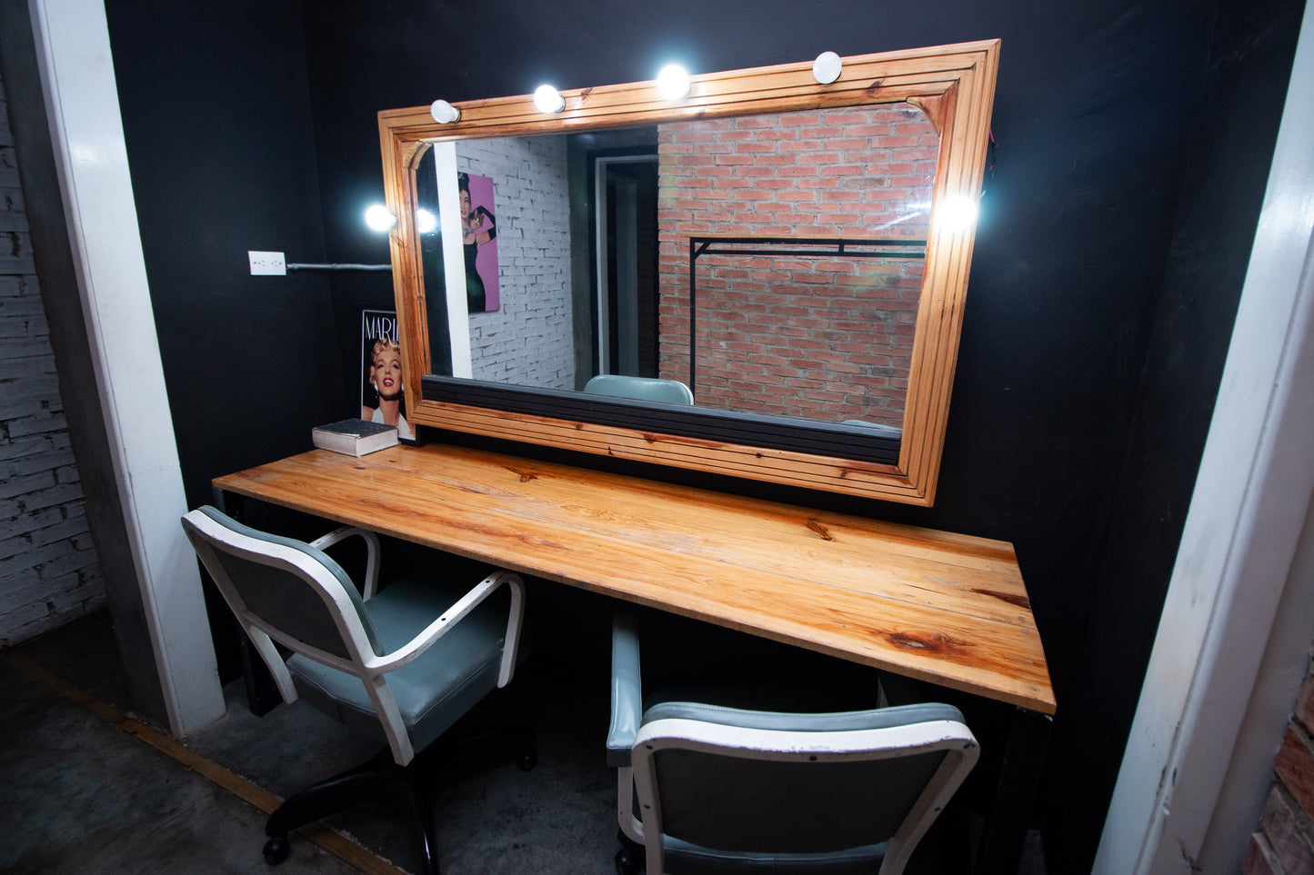 Snap Station: Alquiler de Estudio Fotográfico con Sin Fin en Caracas