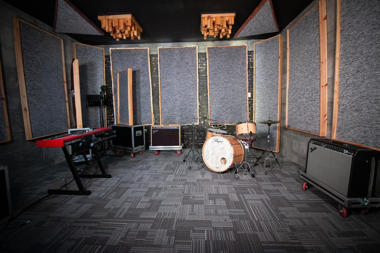 Cusica Recording Studios: Graba, Mezcla, Jingles | Caracas