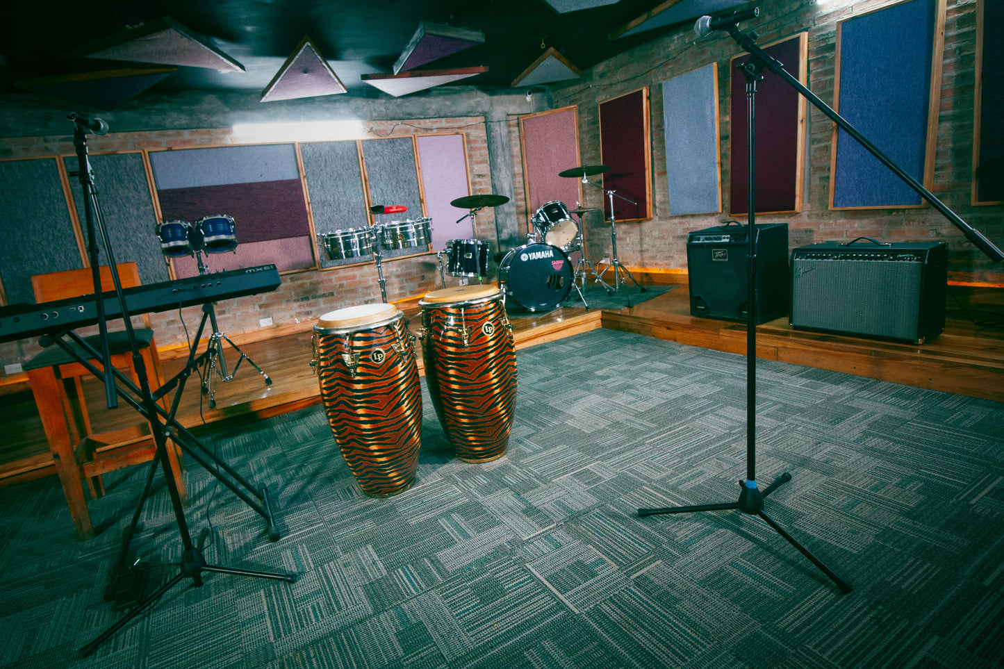 Deluxe Studio: Sala de Ensayo Premium Equipada en Caracas
