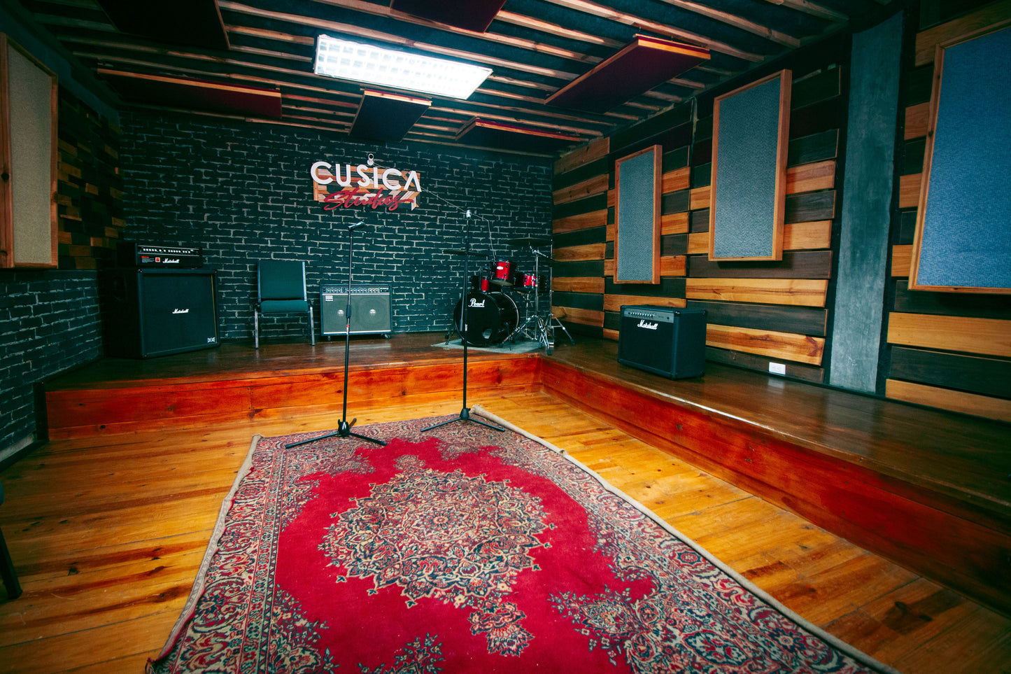 Mafu Studio: Sala de Ensayo Equipada en Caracas