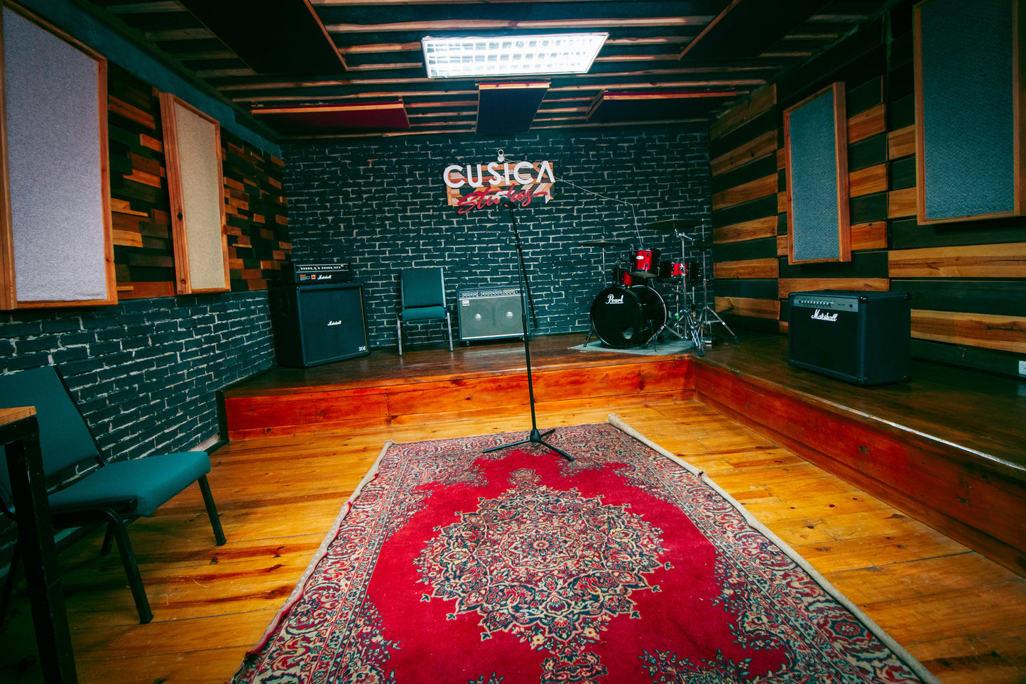 Mafu Studio: Sala de Ensayo Equipada en Caracas