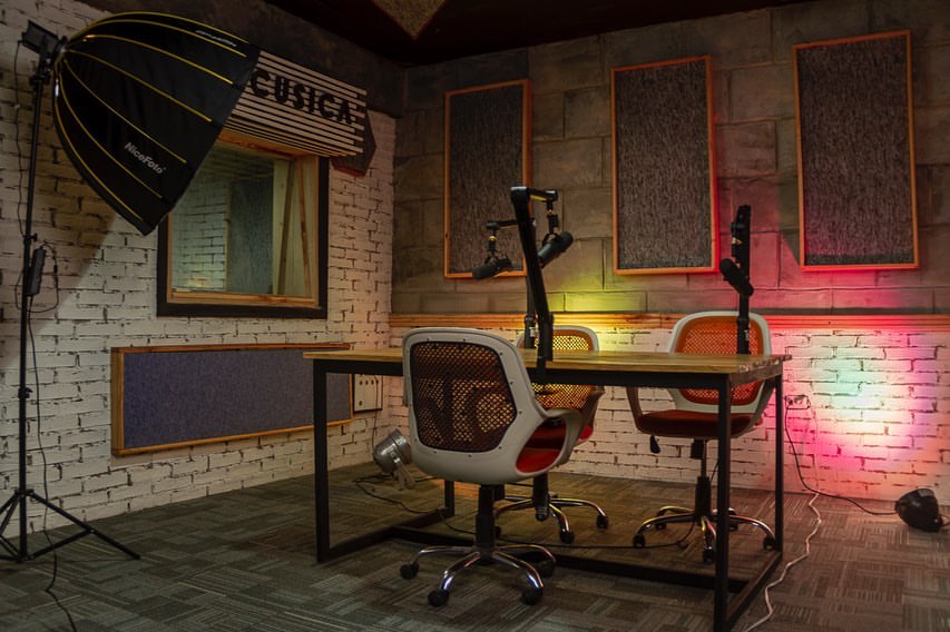 Podcast Room Caracas: Alquiler Estudio Equipado